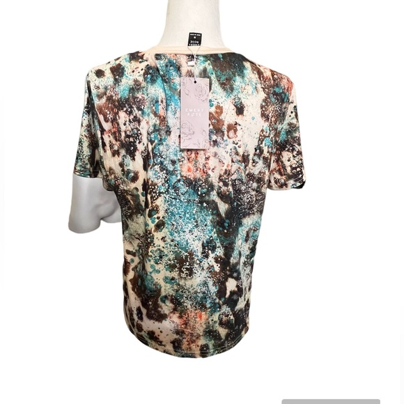 EMERY ROSE brand. Size M. NWT. 95% polyester 5% elastane. - Picture 3 of 4